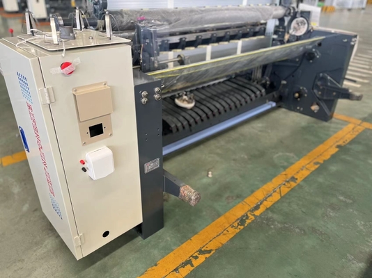 Única maquineta da máquina do tear de tecelagem da bomba que derrama a água Jet Power Loom de pano dobro