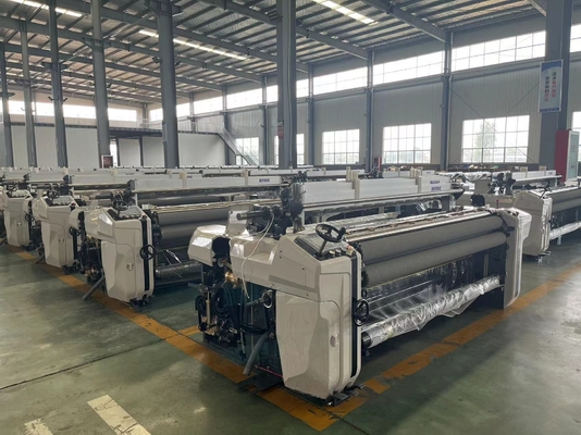 Planície da máquina de tecelagem que derrama a água Jet Loom With Jacquard/came/maquineta