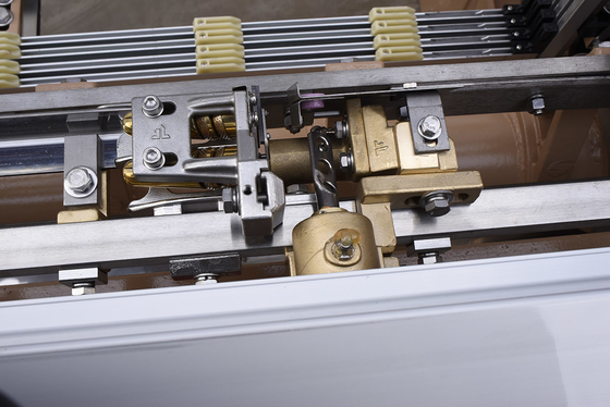 Única máquina de tecelagem Shuttleless de alta velocidade de Jet Looms 3.8kw do ar do bocal