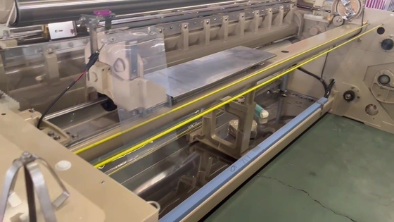 Fio pesado de Jet Machine Textile Weaving Fabric da água da sarja que torce a largura de 220cm