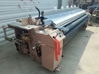 Derramamento elástico lateral da came de Jet Textile Weaving Loom With da água da tela de pano quatro